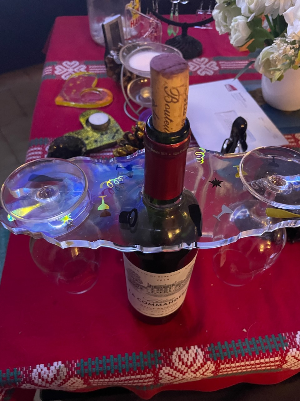 Porte bouteille,couleur au choix / 20,00 / Bouteille et verre non fournis